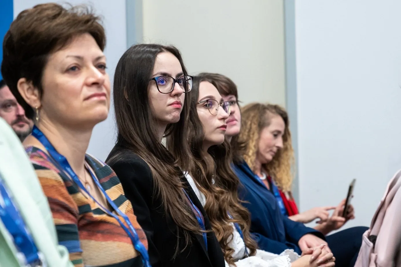 Throughout the two-day event, plenary sessions and thematic panels were held for the approximately 160 participants. (Photos: Gergely Nagy, Bettina Korinek) 